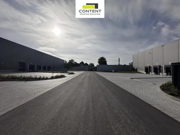 Pronájem výrobních prostor, Pardubice - Rosice, Salavcova, 4000 m2