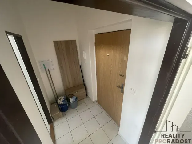 Pronájem bytu 1+kk, Břeclav, Na Valtické, 30 m2