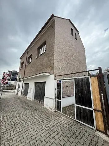 Pronájem vícegeneračního domu, Mladá Boleslav, Jiráskova, 490 m2