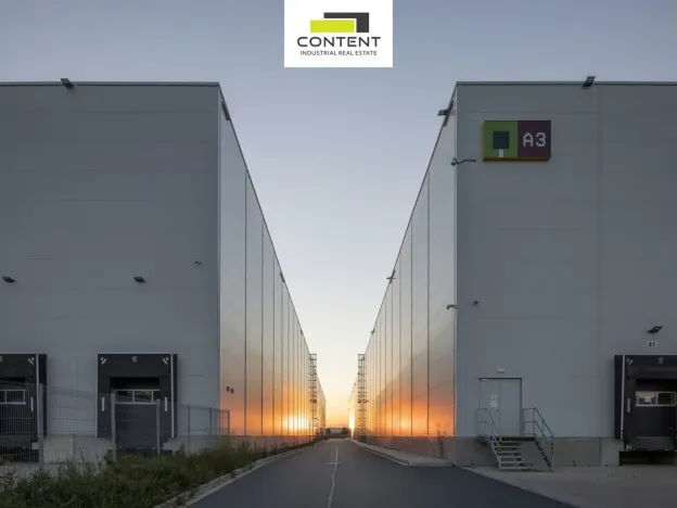 Pronájem skladu, Kozomín, 6000 m2