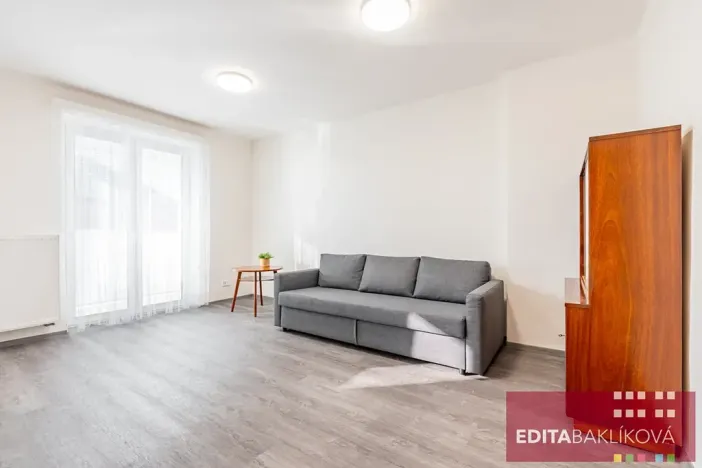 Pronájem bytu 2+1, Šternberk, Jívavská, 50 m2