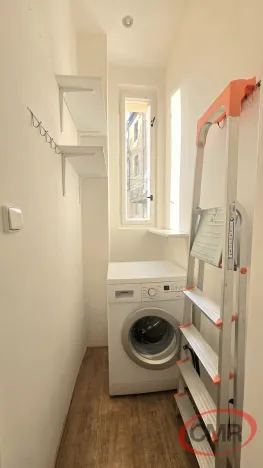 Pronájem bytu 3+1, Praha, Bělehradská, 75 m2