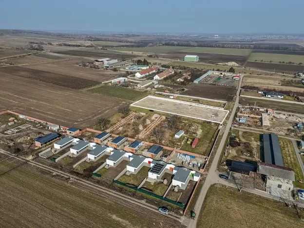 Prodej komerčního pozemku, Dolní Dunajovice, 5089 m2