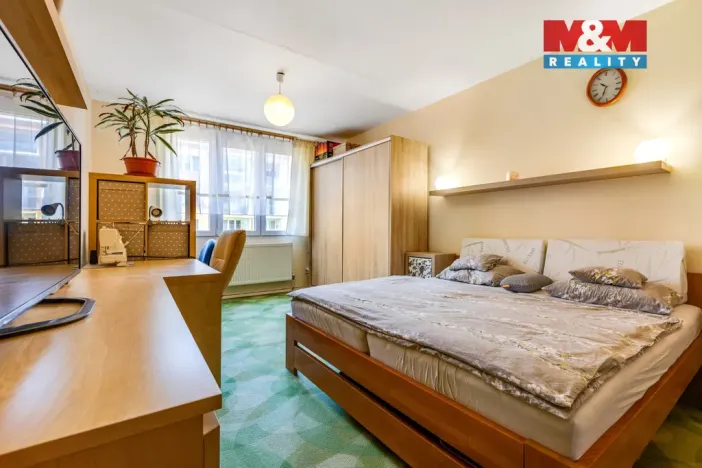 Prodej bytu 2+1, Holoubkov, 61 m2