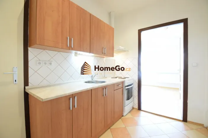 Pronájem bytu 1+kk, Praha - Nusle, Lounských, 48 m2