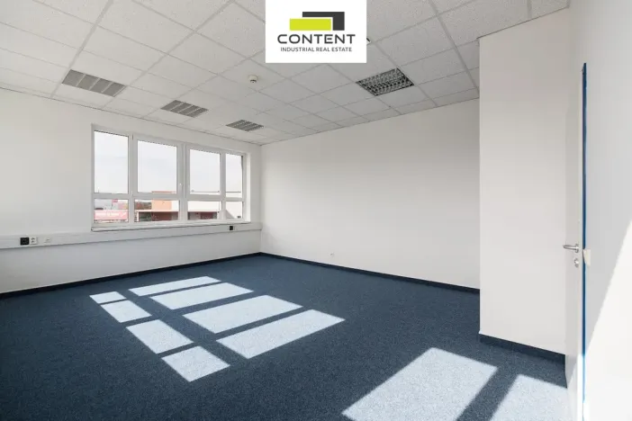 Pronájem skladu, Plzeň - Černice, K Cihelnám, 5808 m2