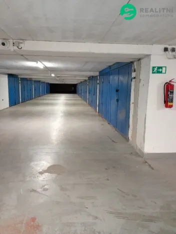 Pronájem garáže, Praha - Stodůlky, Pavrovského, 18 m2