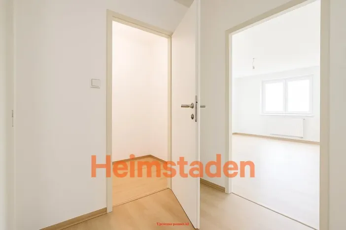 Pronájem bytu 2+1, Ostrava - Poruba, Hlavní třída, 92 m2