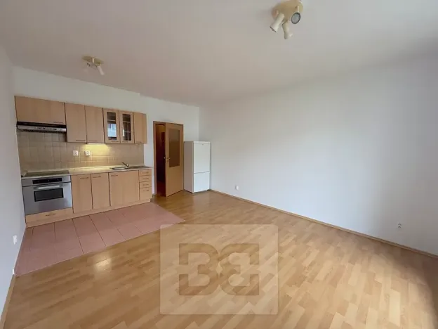 Pronájem bytu 1+kk, Praha - Letňany, Beranových, 31 m2