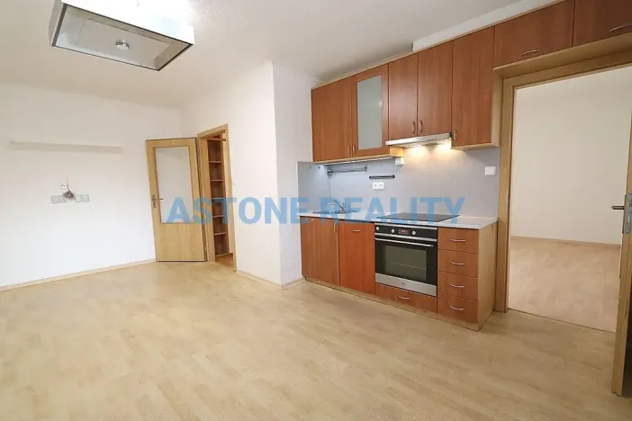 Pronájem bytu 2+kk, Úvaly, Husova, 38 m2