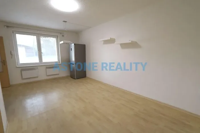 Pronájem bytu 2+kk, Úvaly, Husova, 38 m2