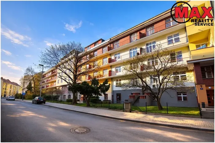 Pronájem bytu 3+kk, Praha - Vršovice, Bulharská, 80 m2