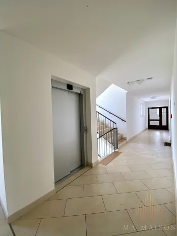 Prodej bytu 1+kk, Praha - Uhříněves, Františka Diviše, 35 m2