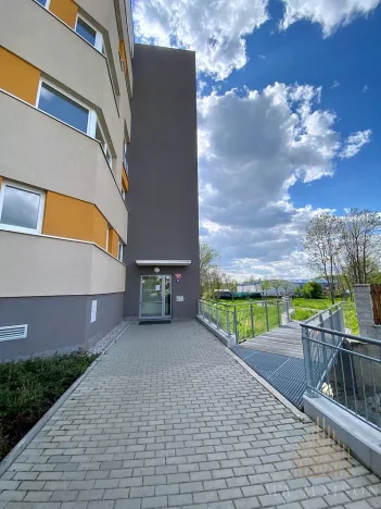 Prodej bytu 1+kk, Praha - Uhříněves, Františka Diviše, 35 m2
