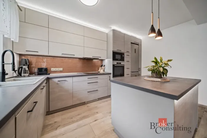 Prodej rodinného domu, Trutnov - Starý Rokytník, 216 m2