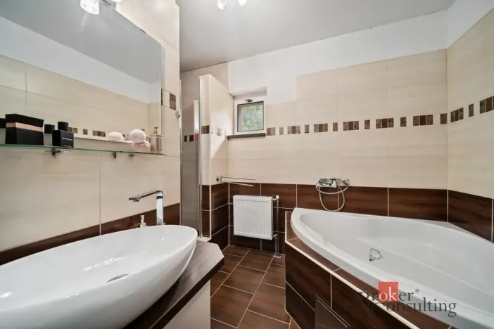 Prodej rodinného domu, Trutnov - Starý Rokytník, 216 m2