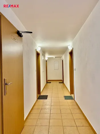 Pronájem bytu 1+kk, Plzeň, Květná, 35 m2