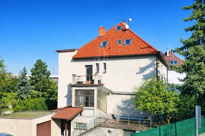 Prodej vícegeneračního domu, Praha - Hostivař, Herbenova, 360 m2