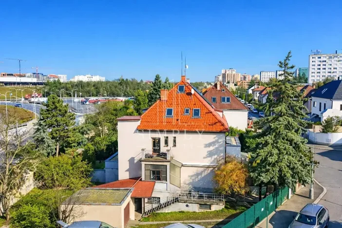 Prodej vícegeneračního domu, Praha - Hostivař, Herbenova, 360 m2