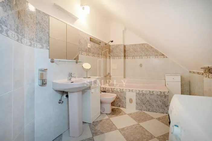 Prodej činžovního domu, Říčany, Legií, 500 m2