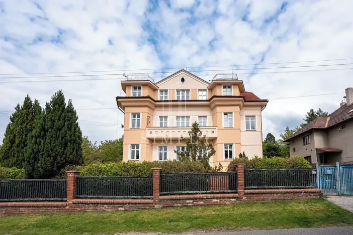 Prodej vily, Říčany, Legií, 500 m2