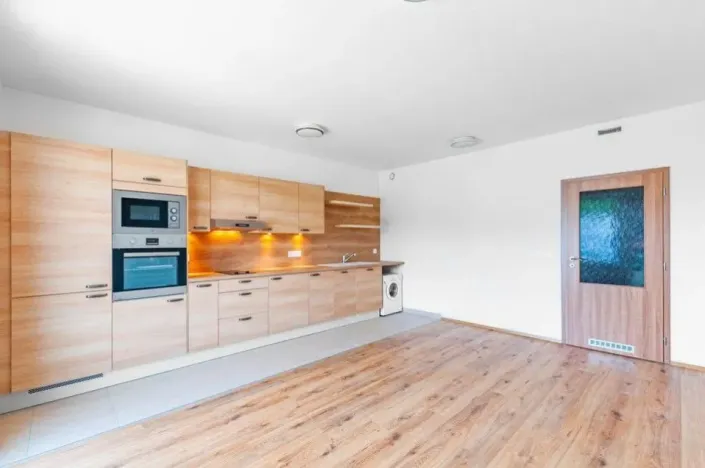 Pronájem bytu 1+kk, Praha - Hodkovičky, Šífařská, 37 m2