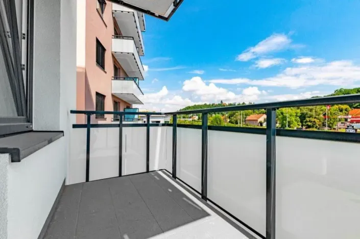 Pronájem bytu 1+kk, Praha - Hodkovičky, Šífařská, 37 m2