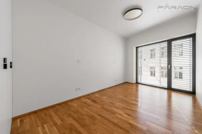 Pronájem bytu 2+kk, Praha - Smíchov, Kmochova, 55 m2