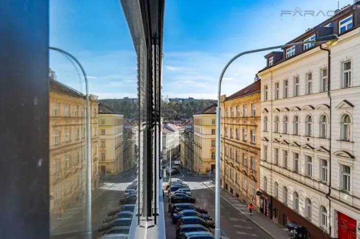 Pronájem bytu 2+kk, Praha - Smíchov, Kmochova, 55 m2