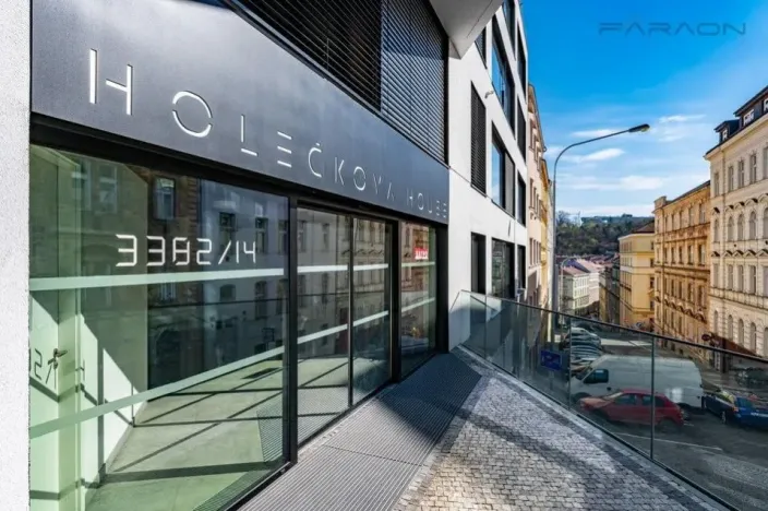 Pronájem bytu 2+kk, Praha - Smíchov, Kmochova, 55 m2