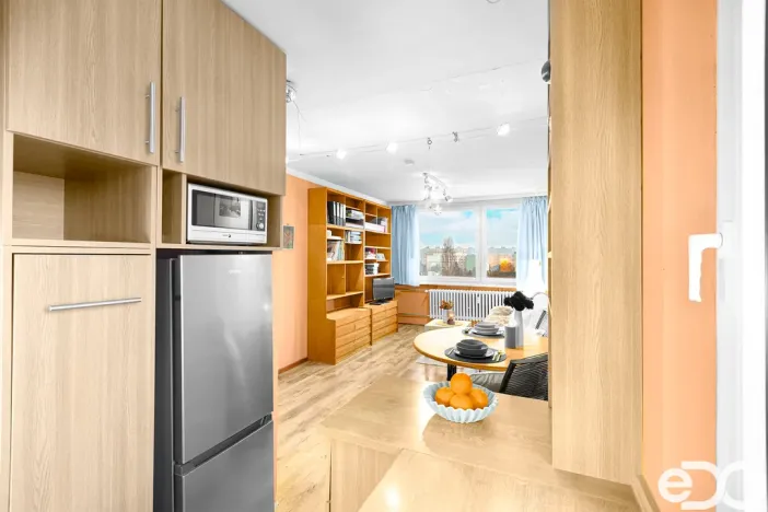 Prodej bytu 2+kk, Praha, Bazovského, 44 m2