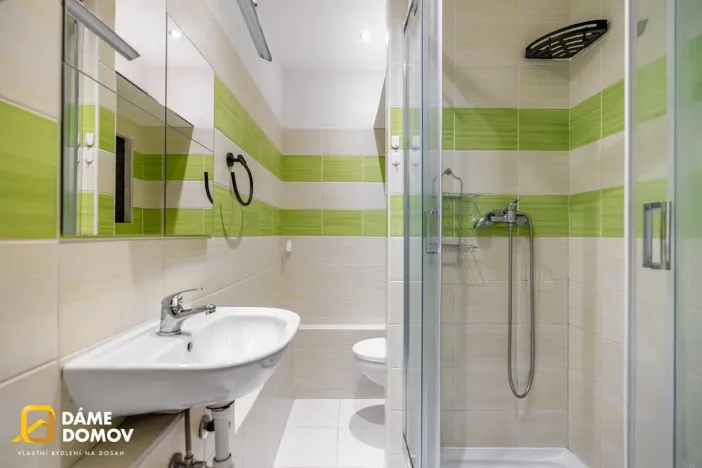 Pronájem bytu 1+kk, Zlín, Družstevní, 32 m2