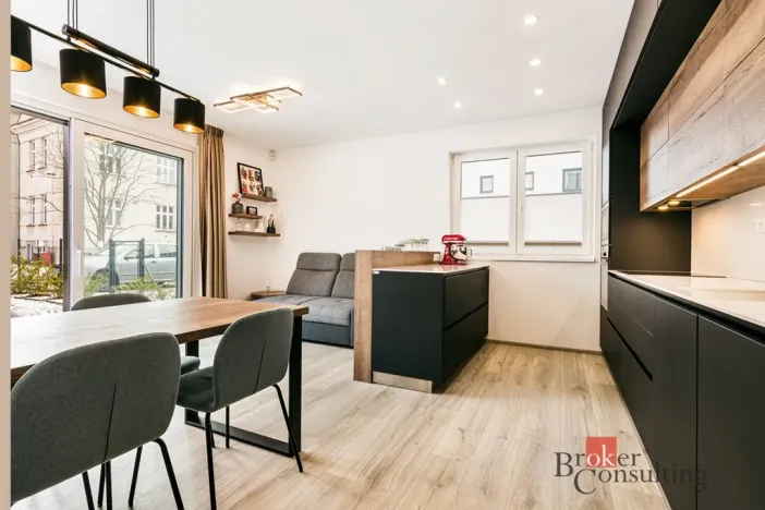 Prodej bytu 3+kk, Hronov, Husova, 70 m2