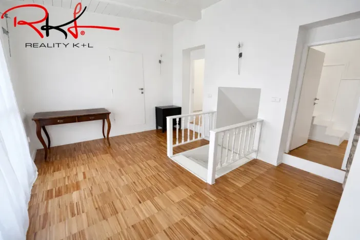 Pronájem rodinného domu, Praha, Kamýcká, 264 m2