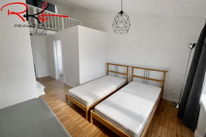 Pronájem rodinného domu, Praha, Kamýcká, 264 m2