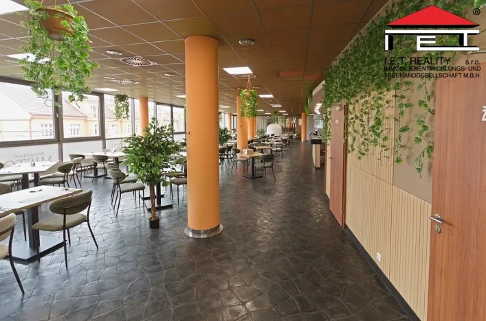 Pronájem restaurace, Praha - Kobylisy, Klapkova, 467 m2