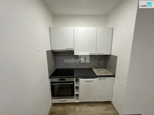 Pronájem bytu 2+kk, Česká Lípa, U Nemocnice, 42 m2