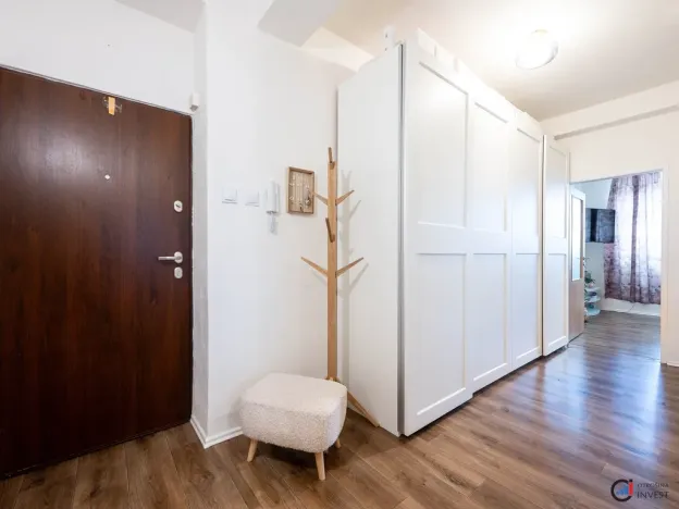 Prodej bytu 3+1, Pardubice - Zelené Předměstí, Benešovo náměstí, 73 m2