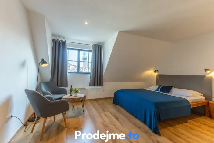 Prodej apartmánu, Znojmo, Mikulášské náměstí, 108 m2