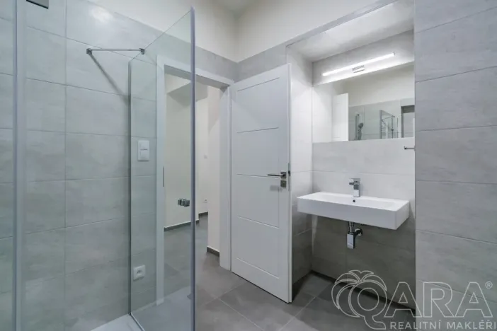 Pronájem bytu 1+kk, Tábor, Kpt. Jaroše, 38 m2