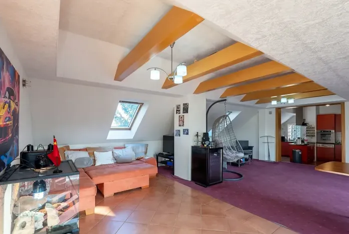 Prodej rodinného domu, Šestajovice, 325 m2