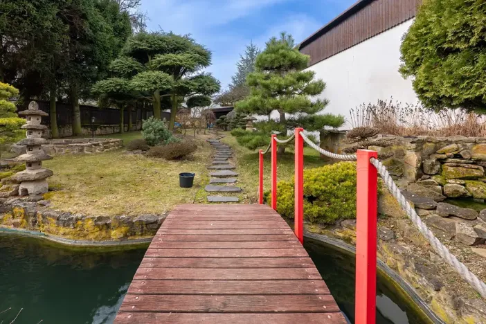 Prodej rodinného domu, Šestajovice, 325 m2