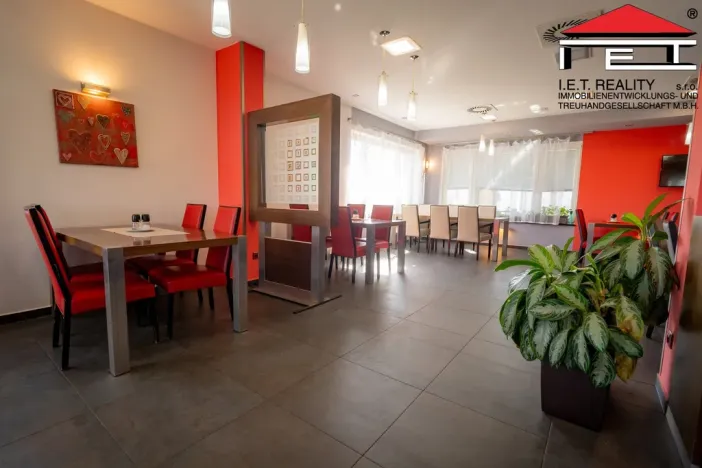 Prodej restaurace, Frýdek-Místek, Olbrachtova, 1004 m2