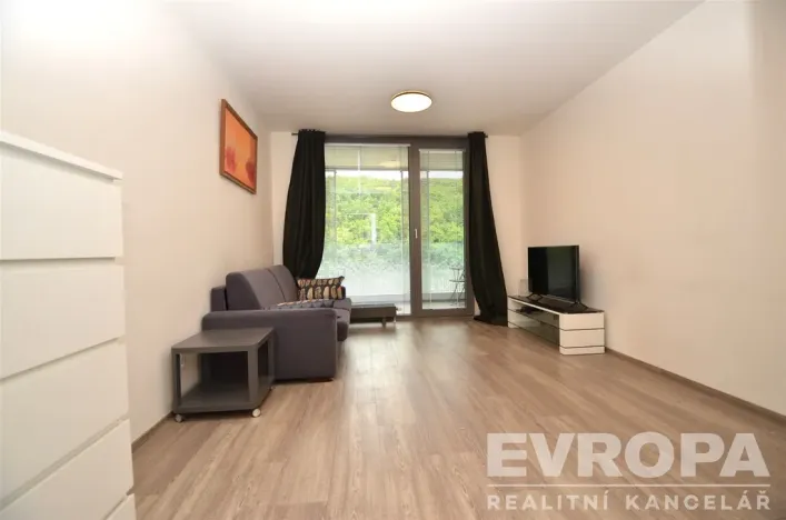 Pronájem bytu 1+kk, Praha - Košíře, Hlaváčkova, 33 m2