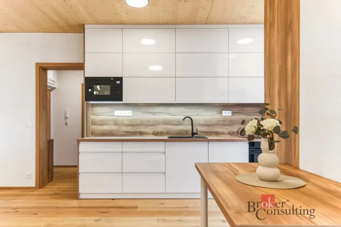 Pronájem bytu 2+kk, Pardubice - Pardubičky, Nová Tesla, 48 m2