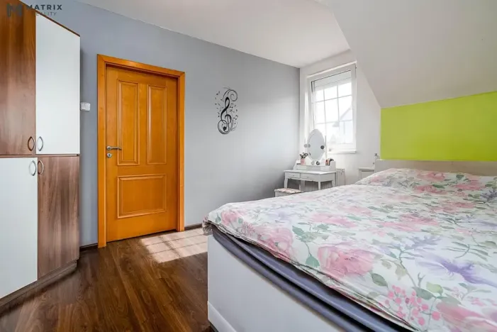 Prodej rodinného domu, Praha - Písnice, V zákopech, 294 m2