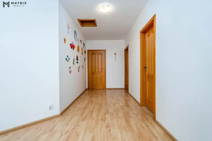 Prodej rodinného domu, Praha - Písnice, V zákopech, 294 m2