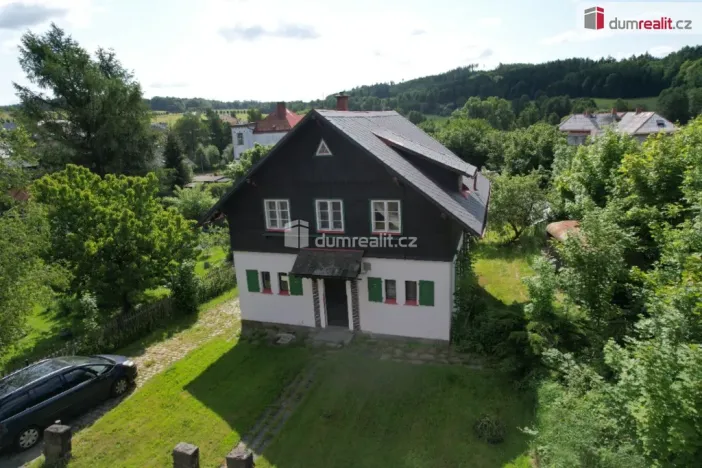 Prodej rodinného domu, Lipová, 180 m2