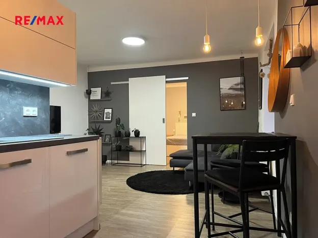 Pronájem bytu 2+kk, Kladno, U výtopny, 42 m2