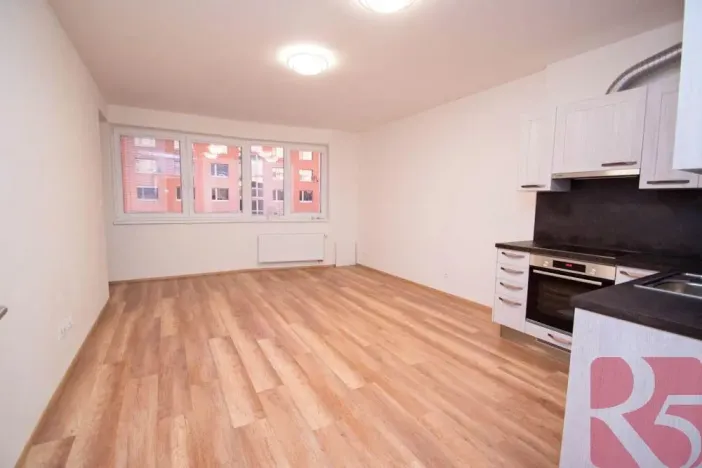 Prodej bytu 2+kk, Praha - Letňany, Tupolevova, 56 m2